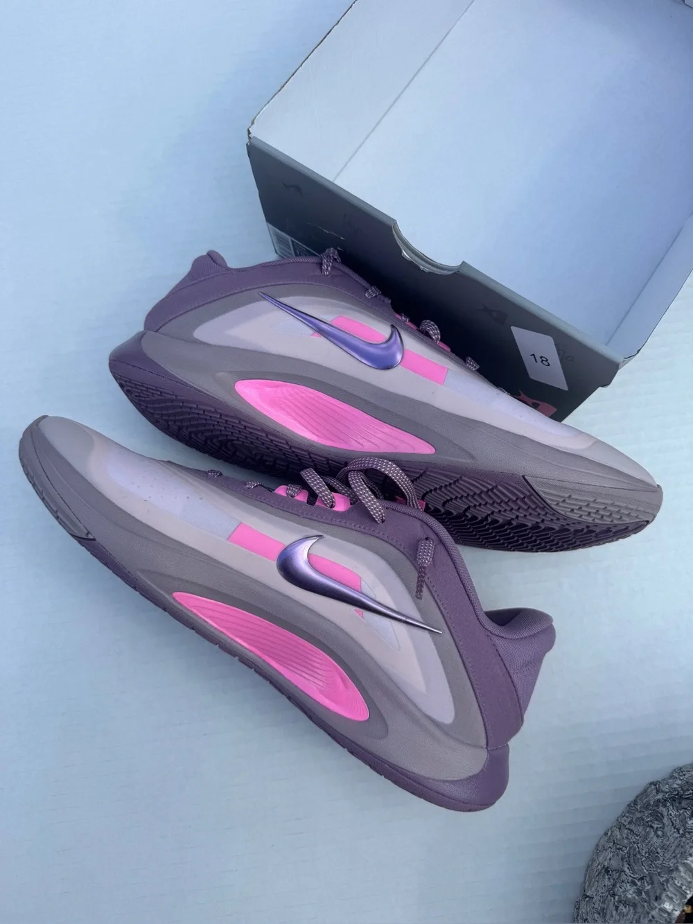 Nike A’one Men’s 12. New. Damaged box.